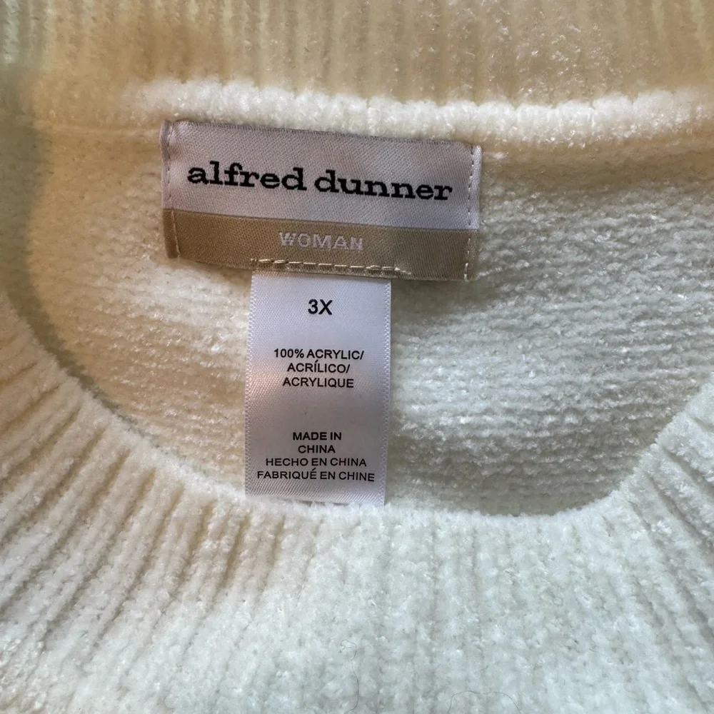 Telluride Floral Embroidered White Chenille Sweater 3x - Picture 5 of 9